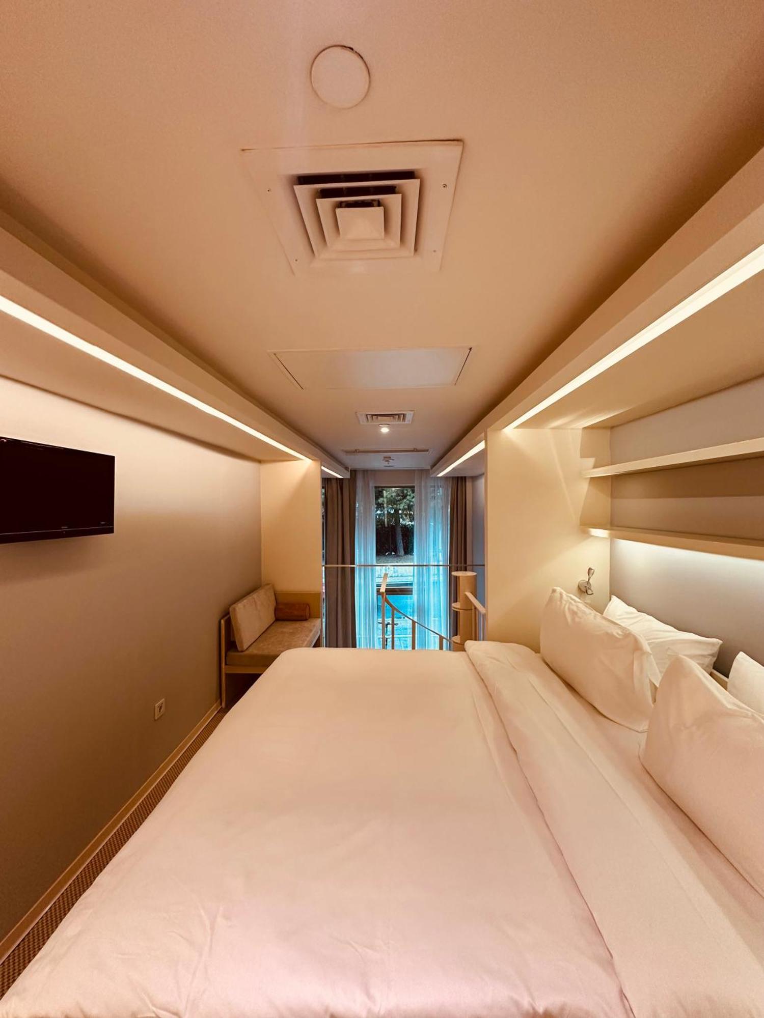 รีพับลิกา แอคาเดมิค อพาร์ต ออร์ตาคอย โฮเต็ล Hotel อิสตันบูล ภายนอก รูปภาพ